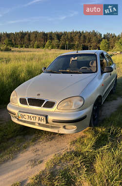 Седан Daewoo Sens 2005 в Новояворовске