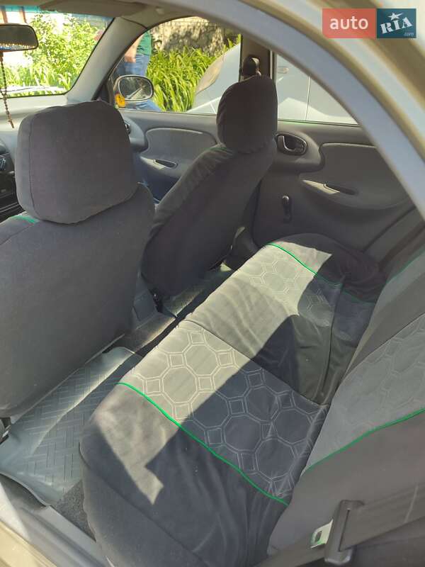 Седан Daewoo Sens 2005 в Львове