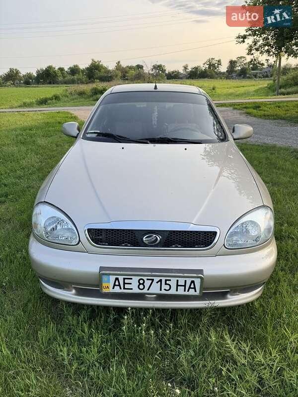 Седан Daewoo Sens 2012 в Новомосковске