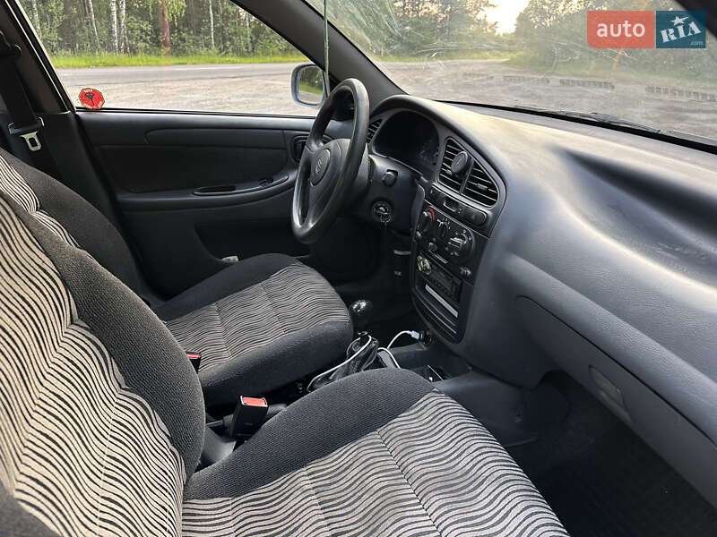 Седан Daewoo Sens 2012 в Іванкові