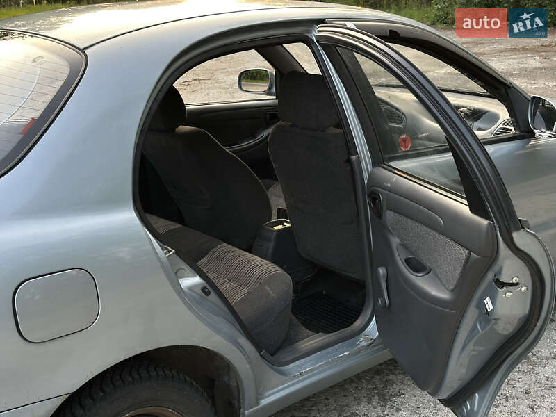 Седан Daewoo Sens 2012 в Іванкові