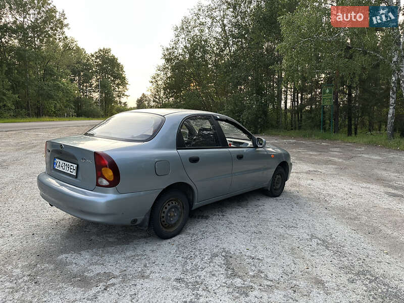 Седан Daewoo Sens 2012 в Іванкові