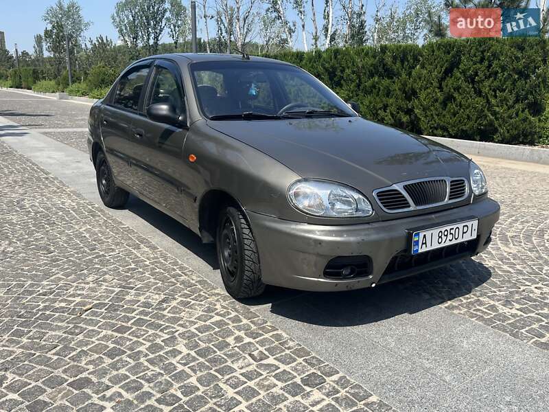 Седан Daewoo Sens 2003 в Дніпрі