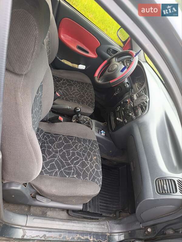 Седан Daewoo Sens 2003 в Ямполе