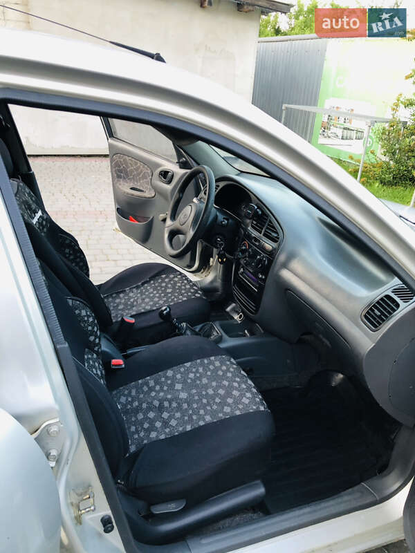 Седан Daewoo Sens 2003 в Ивано-Франковске