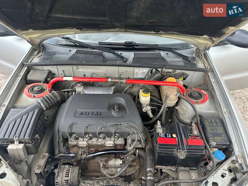 Седан Daewoo Sens 2006 в Дрогобыче