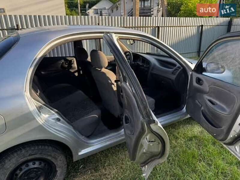 Седан Daewoo Sens 2010 в Черновцах