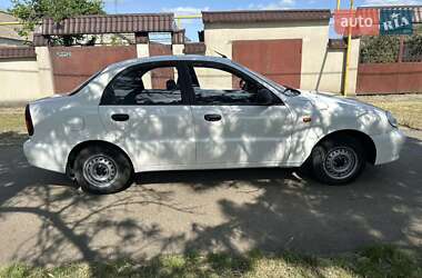 Седан Daewoo Sens 2011 в 