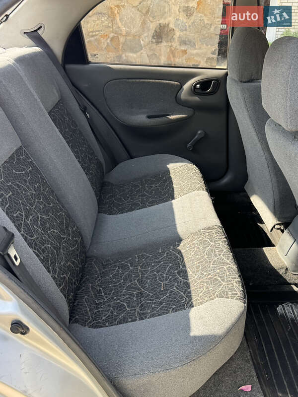 Седан Daewoo Sens 2004 в Запорожье
