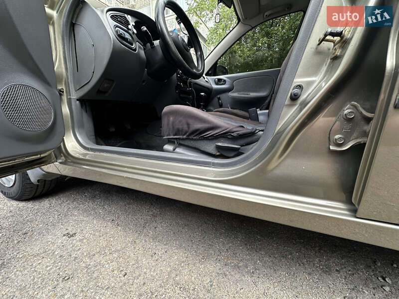 Седан Daewoo Sens 2007 в Днепре