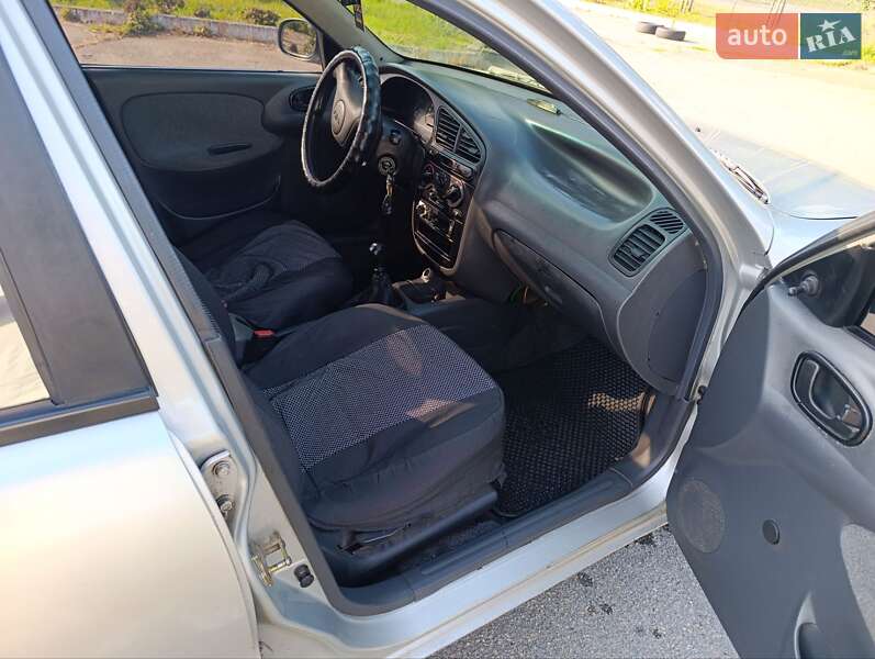 Седан Daewoo Sens 2004 в Запорожье