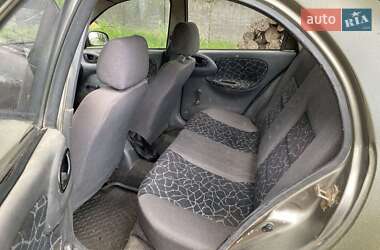 Седан Daewoo Sens 2004 в Глухові