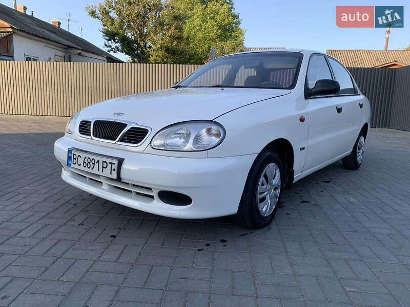 Седан Daewoo Sens 2002 в Костополе