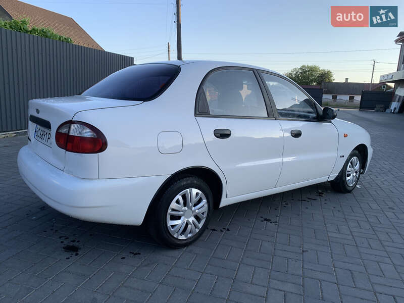 Седан Daewoo Sens 2002 в Костополе
