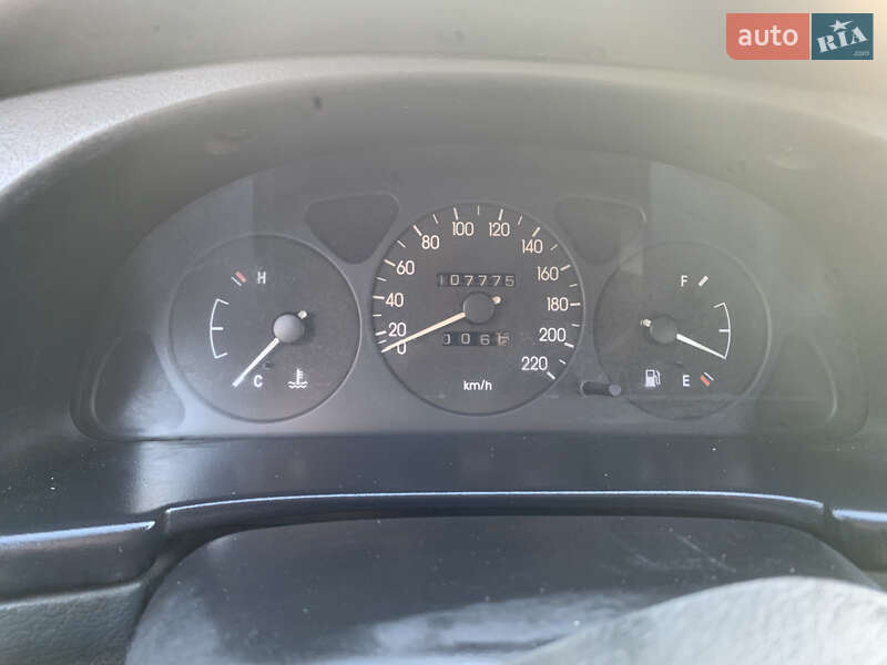 Седан Daewoo Sens 2002 в Костополе