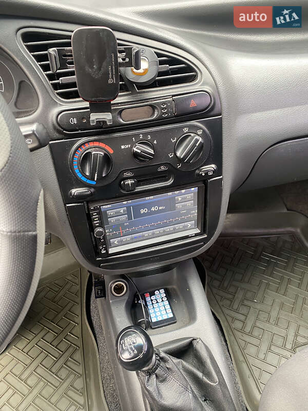 Седан Daewoo Sens 2003 в Харькове