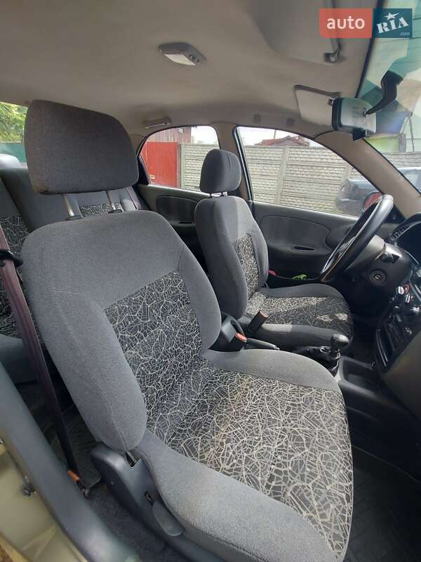 Седан Daewoo Sens 2004 в Киеве