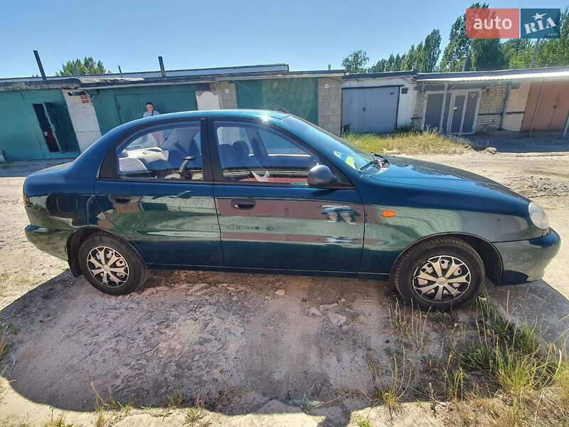 Седан Daewoo Sens 2003 в Вараше