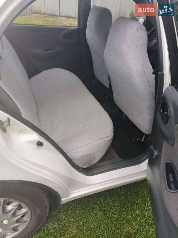 Седан Daewoo Sens 2005 в Обухове