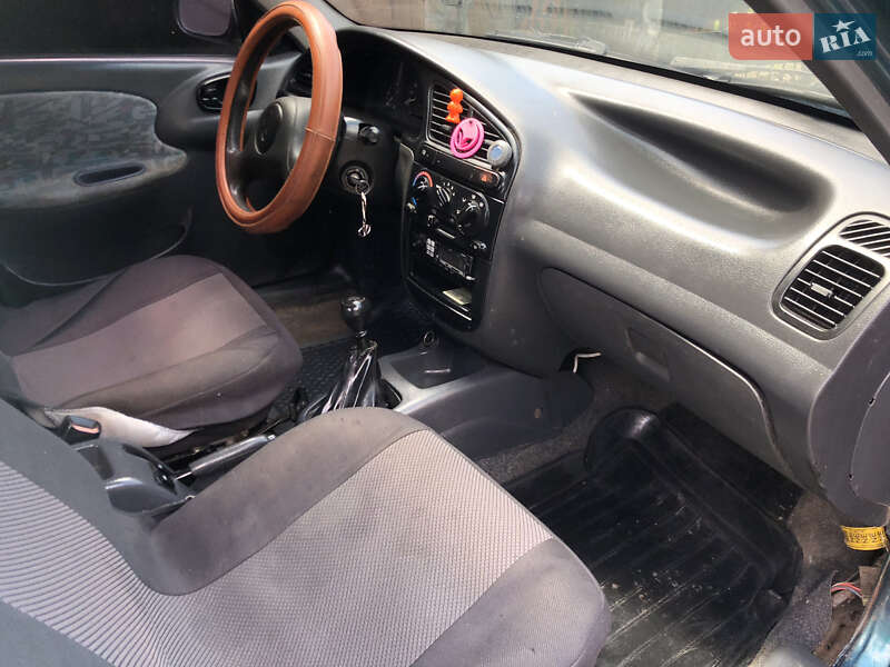 Седан Daewoo Sens 2007 в Дубовому