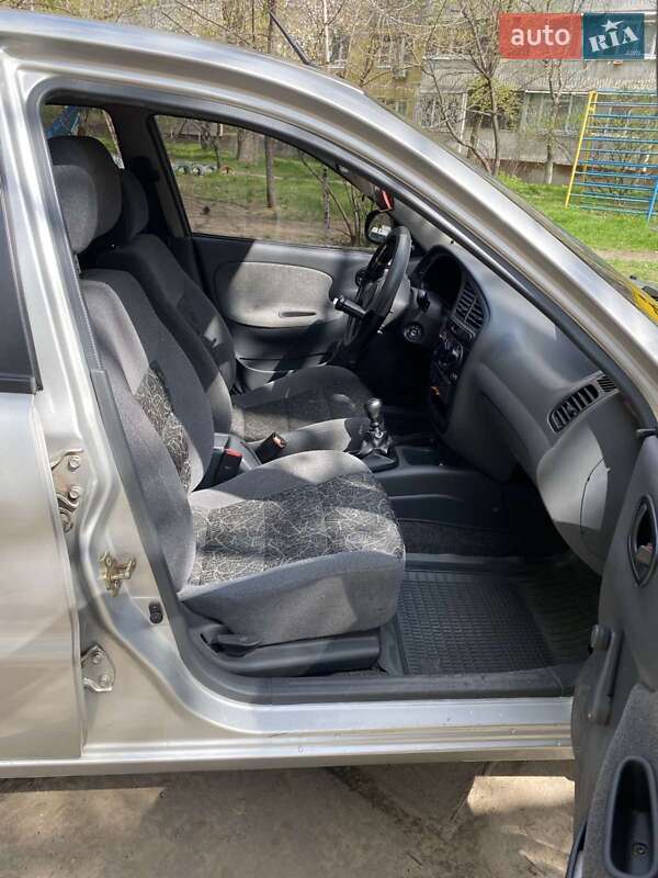 Седан Daewoo Sens 2007 в Дніпрі