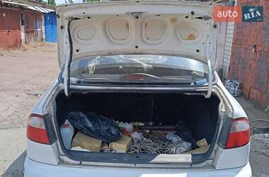 Седан Daewoo Sens 2004 в Киеве