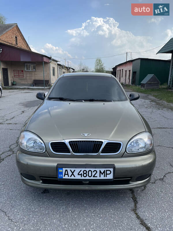 Седан Daewoo Sens 2002 в Полонному