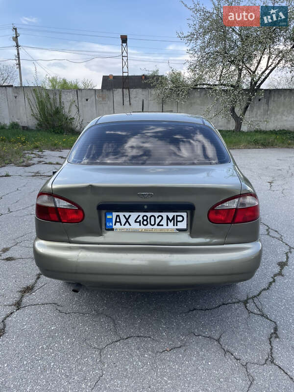 Седан Daewoo Sens 2002 в Полонному