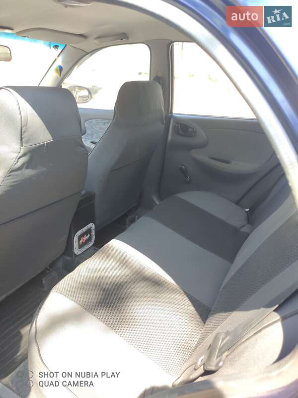 Седан Daewoo Sens 2004 в Запоріжжі