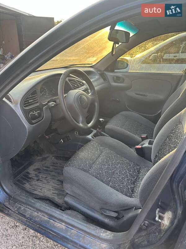Седан Daewoo Sens 2005 в Зміїві