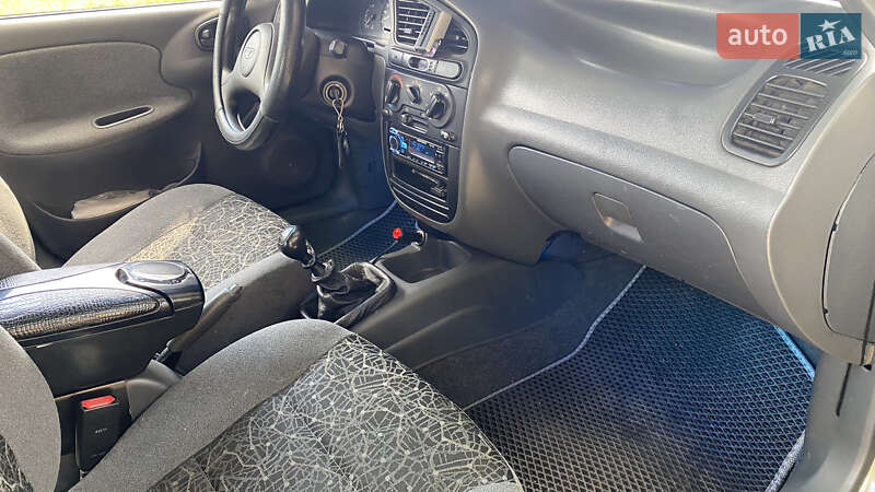 Седан Daewoo Sens 2004 в Полтаві