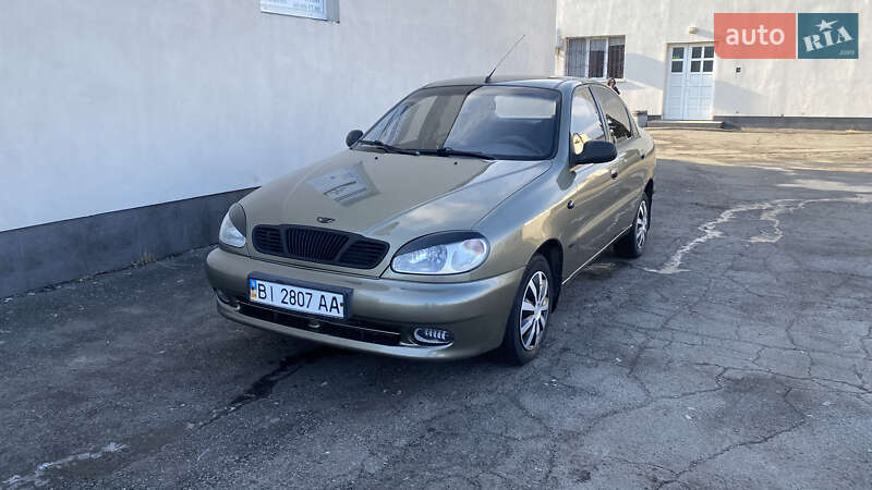 Седан Daewoo Sens 2004 в Полтаві