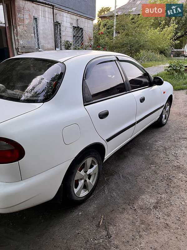 Седан Daewoo Sens 2003 в Кривом Роге