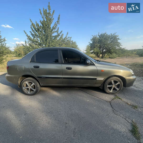 Седан Daewoo Sens 2005 в Петрове
