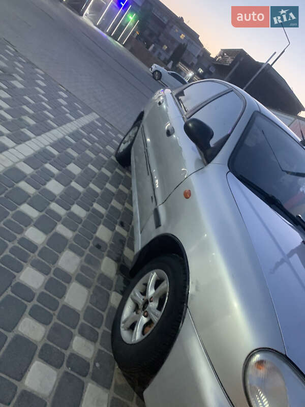 Седан Daewoo Sens 2005 в Ізяславі