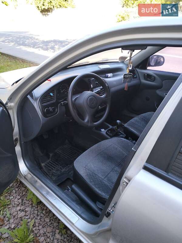 Седан Daewoo Sens 2005 в Чернигове
