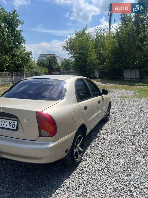 Седан Daewoo Sens 2011 в Смеле