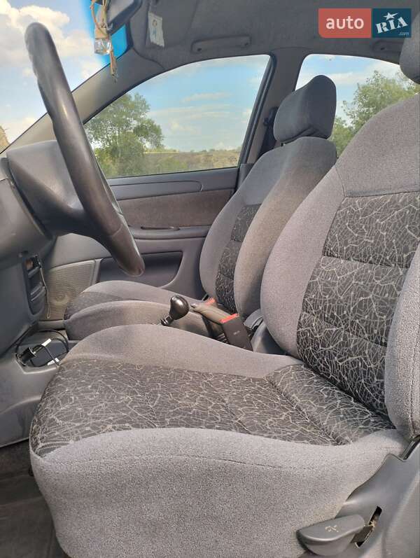 Седан Daewoo Sens 2011 в Запоріжжі
