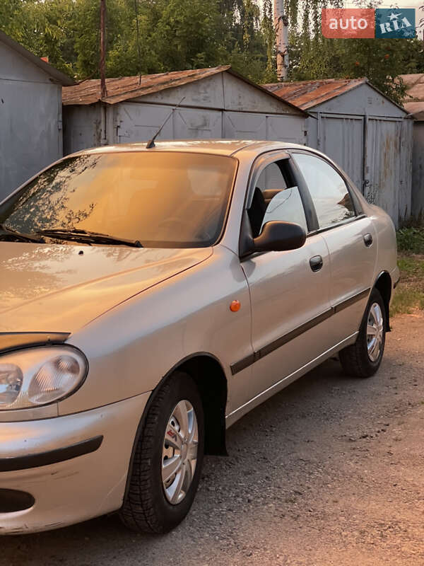 Седан Daewoo Sens 2005 в Хмільнику
