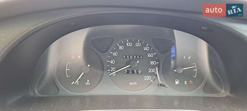 Седан Daewoo Sens 2004 в Марганце