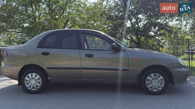 Седан Daewoo Sens 2005 в Хусте