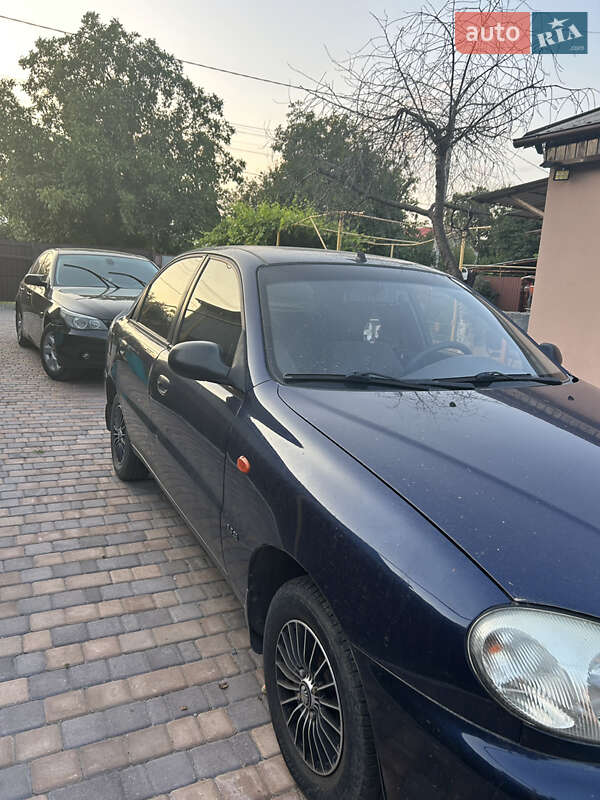 Седан Daewoo Sens 2003 в Днепре