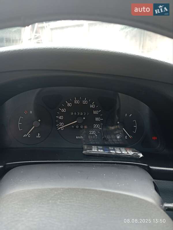 Седан Daewoo Sens 2004 в Киеве
