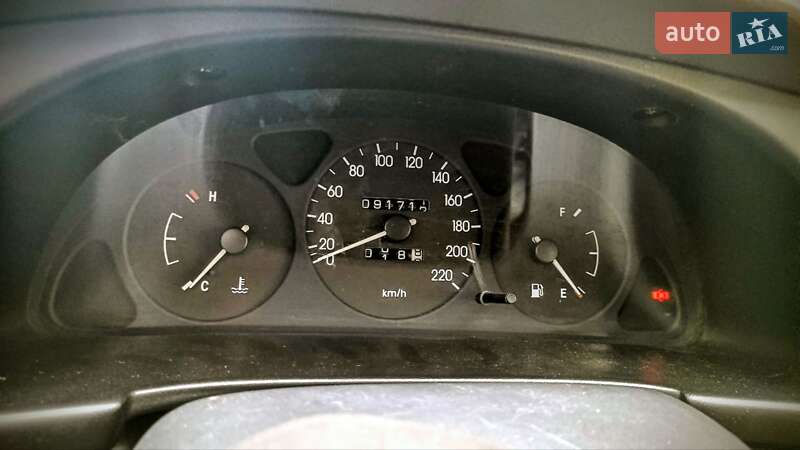 Седан Daewoo Sens 2005 в Новояворовске