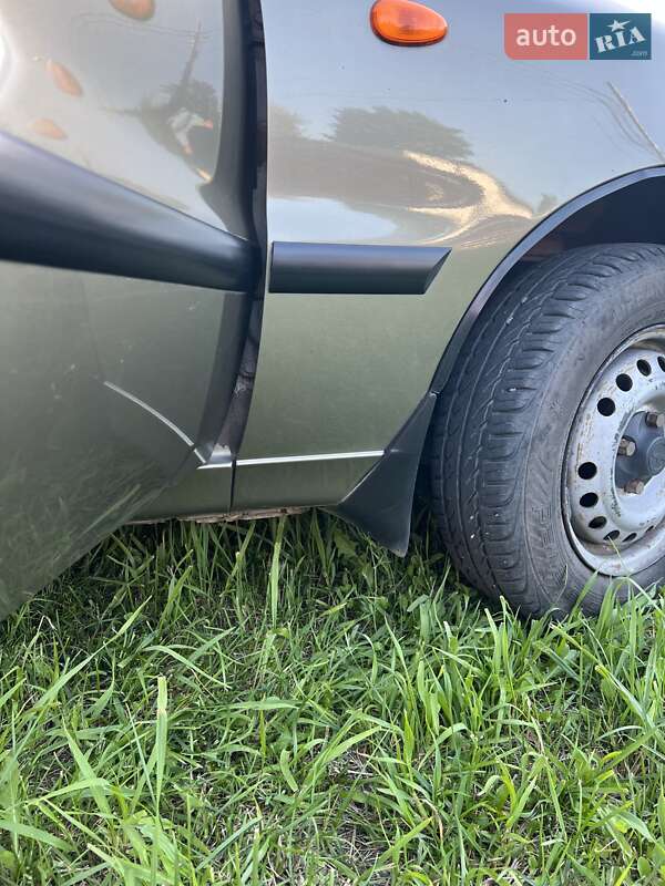 Седан Daewoo Sens 2005 в Олевске