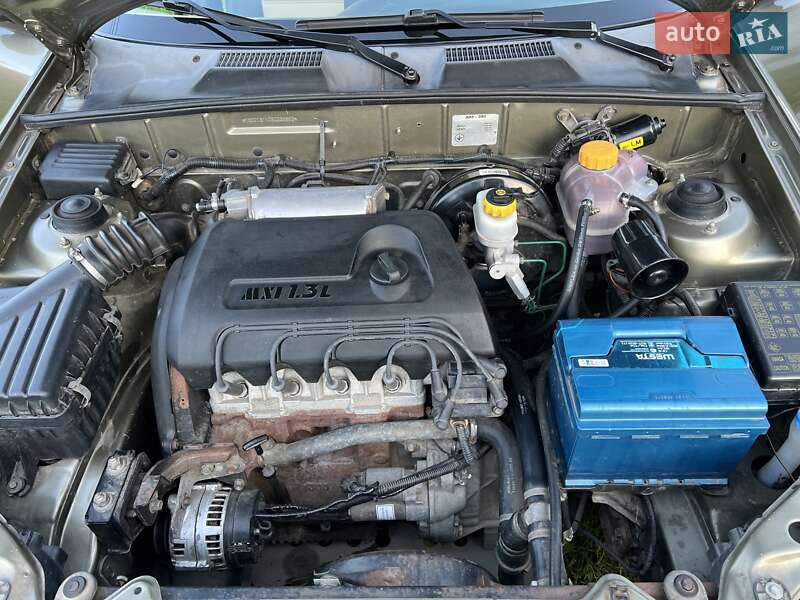 Седан Daewoo Sens 2005 в Олевске