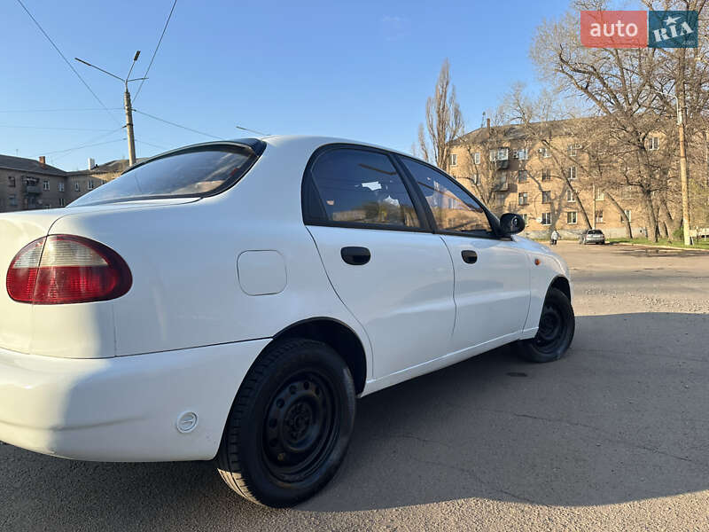 Седан Daewoo Sens 2004 в Кривом Роге