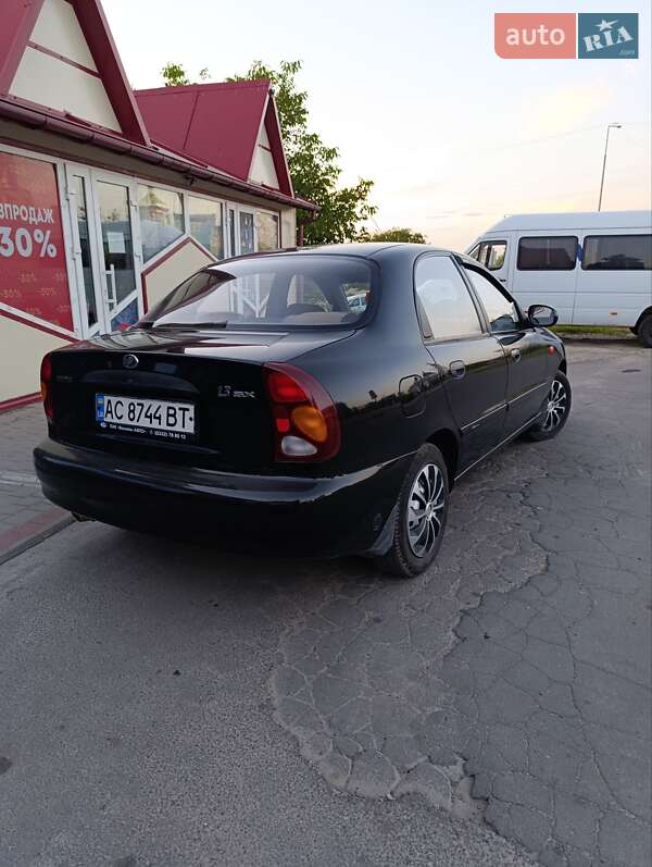 Седан Daewoo Sens 2012 в Нововолынске