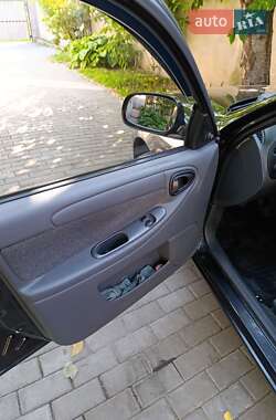 Седан Daewoo Sens 2012 в 
