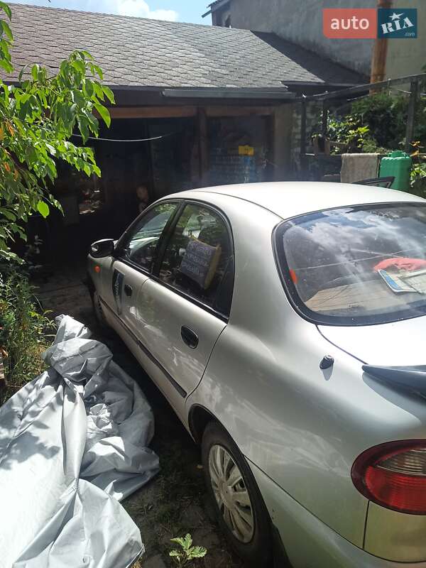 Седан Daewoo Sens 2002 в Дергачах